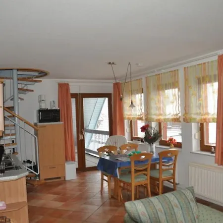 Fischerhaus Seeblick - Nr. 9 * Seedorf (Rugen)